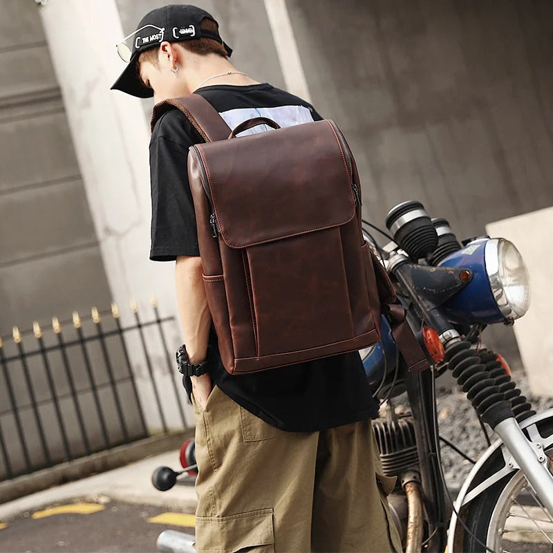 Handgefertigter Herrenrucksack aus Leder